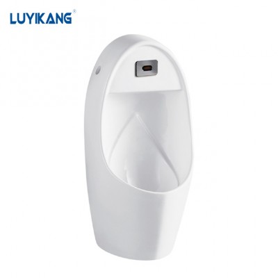 L7033 2018 hot selling good design ceramic standing sensor urinal